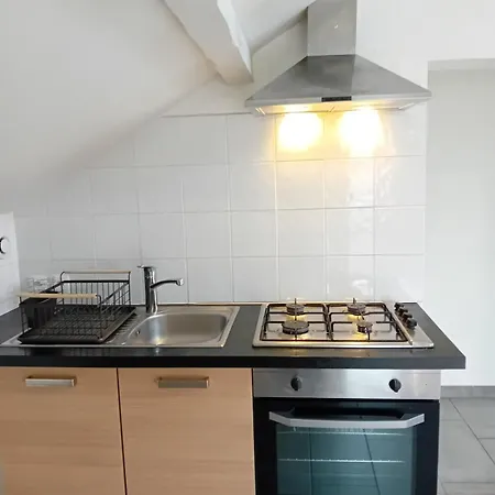 Bright 2-bedroom Between Geneva, Cern And Jura Apartment *
